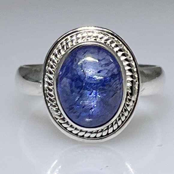 Jewelry - Sterling Silver with natural Tanzanite cabochon ring, lovely color, size: 8.75